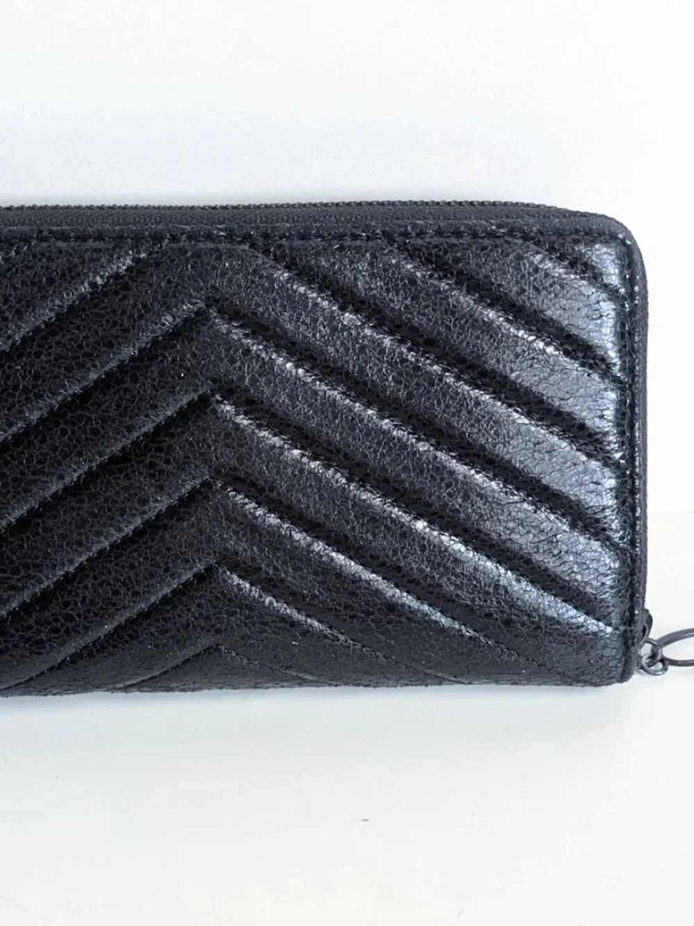 Black Victoria’s Secret Patent Crackled Leather Wallet - Picture 10 of 15